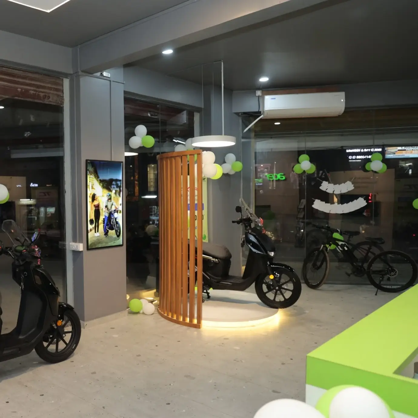 Acer Electric Bike Showroom interior view 9