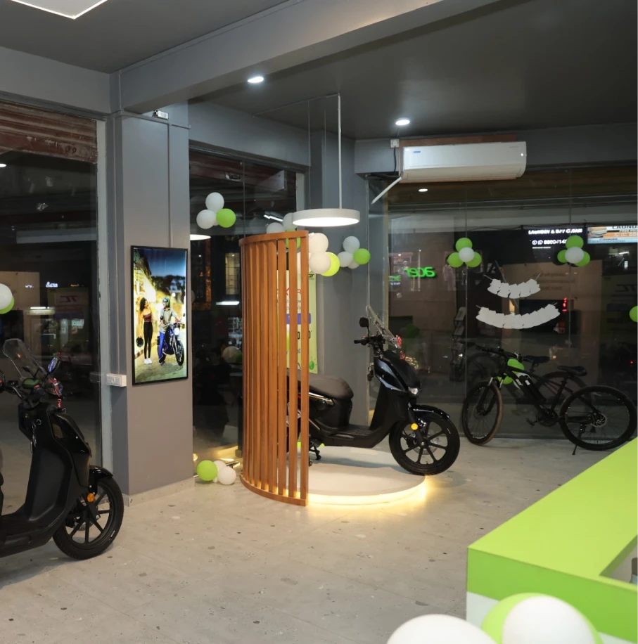 Acer Electric interior 3